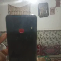 سلام دوستان گوشی فروشی هستs10 هست