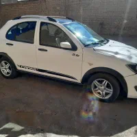 ماشین کویک Rسقف مشکی