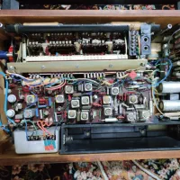 رادیو عتیقه وآنتیک بسیار قدیمی سلنا سالم در حد نو|کلکسیون اشیاء عتیقه|همدان, |دیوار