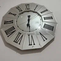 ساعت دیواری