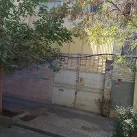 خانه دربستی بالای میدان شهدا برخیابان احمدی|اجارهٔ خانه و ویلا|تهران, دروازه شمیران|دیوار