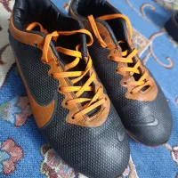 فروش کفش فوتبالی چمن