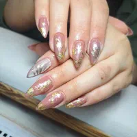 کاشت ناخن سرعتی و تمیز|خدمات آرایشگری و زیبایی|تهران, نصرت|دیوار