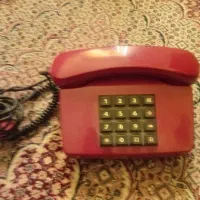 تلفن رو میزی