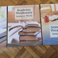 کتاب‌های انگلیسی Amy E. Olsen