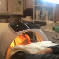 پاکسازی و فیشال پوست
