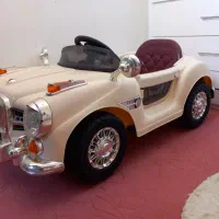 ماشین شارژی کلاسیک|اسباببازی|گلبهار, شهر جدید گلبهار|دیوار