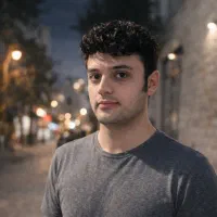 نظافتچی هستم شرکتی نیستم منازل وراه پله