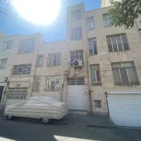 کلنگی بلوارابوذر،۱۵۴ متر،قابل سکونت
