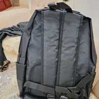 یکعدد کوله مدرسه بزرگ نو نو