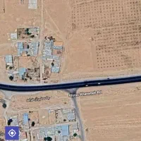 زمین دهنه ی مغازه