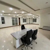۱۶۰ متر دفترکار شیک حاشیه وکیل اباد