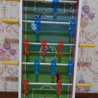 فوتبال دستی.