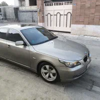 بی ام و 520i
