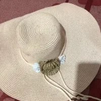 کلاه شیک|لباس|دوگنبدان, |دیوار