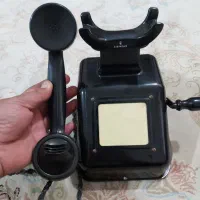 تلفن قدیمی آلمانی|کلکسیون اشیاء عتیقه|تهران, آسمان|دیوار