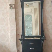 میز و ایینه