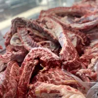 گوشت گوساله و گوشفندی ..‌‌گوسفند زنده