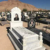 حکاکی وحجاری نقش برجسته سنگ مزار(سنگ قبر)