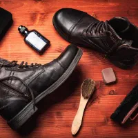 تعمیر وبازسازی کفش وکیف وکمربند