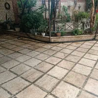 130 متر دوخواب +30 متر حیاط خلوت در اختیار