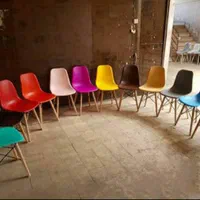 صندلی پلاستیکی پایه چوبی ناهارخوری