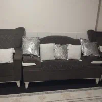 مبل۷نفره باگلمیزسفید وبالشت ها۱۲تومن