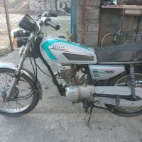 هندا مدل ۸۹ . دارای پلاک ملی و کارت موتور