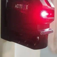 تراز لیزری ،اکتیو