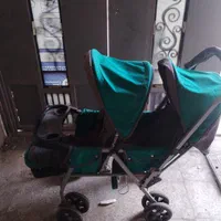 کالسکه دوقلو