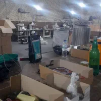 به دو نیروی کار نیازمندیم