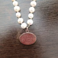 گردنبند مروارید با آویز عقیق قدیمی