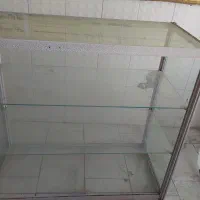 سه عدد ویترین شیشه ای الومینیومی|فروشگاه و مغازه|یزد, |دیوار