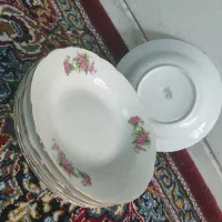 بشقاب گلسرخی ژاپن