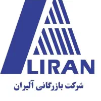 طراح گرافیک خانم