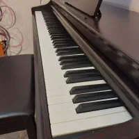 پیانو یاماها ۱۶۳