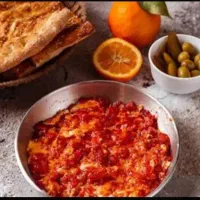 اشپز خانم کافه صبحانه و نهار