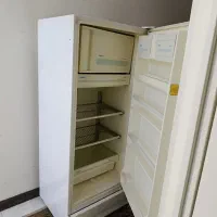 یخچال و فریزر ارج کاملا سالم