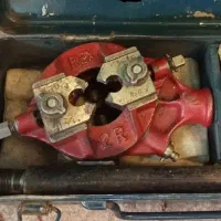 حدیده و گیره و سه پایه فوق سالم و کم کار