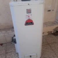 آبگرمکن گازی دیواری محزنی تمیز با ضمانت