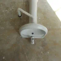 روشویی کوچک با شیر