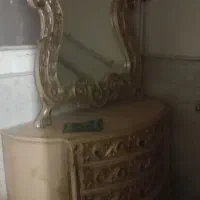 تخت خواب و پاتختی دوتا و میز اینه منبت کاری|تخت و سرویس خواب|قم, آذر (نکویی)|دیوار