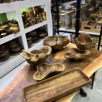 جذب همکار آقا در کارگاه ساخت ظروف چوبی