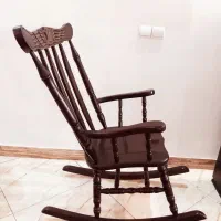 صندلی راک + قفسه کتاب یا عروسک