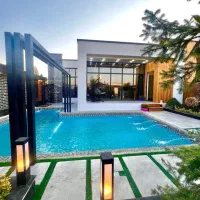 ویلا نما مدرن استخردار سند دار سرسبز