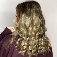 برای مدل شدن همین الان پیام بده|خدمات آرایشگری و زیبایی|لاهیجان, شهید آوینی|دیوار