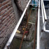 میز ویترینی آهنی مقاورم