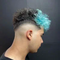 نیازمند آرایشگر ماهر