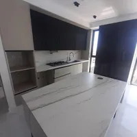 ۱۳۵ متر _ تک واحدی _ ۲ پارکینگ _ ۳ خواب
