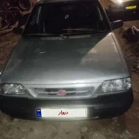 پراید نقره‌ای مدل 85